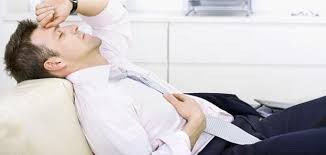  6 أسباب للنبضات المفاجئة وهزات الجفن