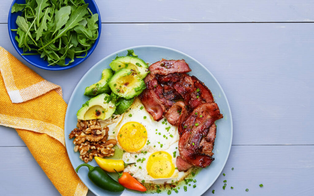 فطور منخفض الكربوهيدرات